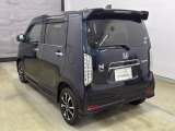Honda SENSING装着車です。衝突を予測してブレーキをかけたり、前のクルマにちょうどいい距離で走行できる多彩な安心・快適機能を搭載した支援システムがドライバーをサポート。