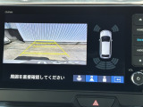 カラービジョンとガイドラインで見やすいバックモニターと障害物センサーで車庫入れも楽ちんです♪