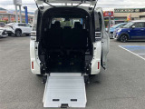 スロープになっているので車椅子も楽々です。