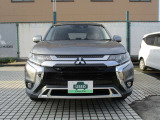 アウトランダー 2.4 24G プラスパッケージ 4WD 