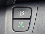 ワンタッチで省燃費走行をサポートするECONスイッチを装備。