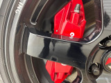 【ブレンボ製キャリパー】ハイパワー車両には強力なブレーキが必須!世界のスーパーカーにも採用されるイタリアの高級メーカー「ブレンボ」を装着!色鮮やかなキャリパーがスポーティな印象を引き立てます♪