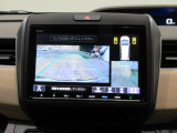 バックカメラの画像です。ガイドラインがスムースな車庫入れをサポートいたします!車庫入れの安心感がアップしますね☆