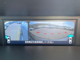 【フロント&サイドカメラ】ドライバーから見にくい死角部分を映像で確認できる前方と左側面にカメラを装着。見通しがきかない場所や住宅密集地などを運転することが多い人におすすめの安心装備です。
