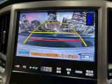 【バックカメラ】運転席から画面上で安全確認ができます。駐車が苦手な方にもオススメな便利機能です。