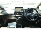 すっきりとした運転席回り☆