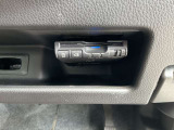 高速道路の料金所もスムーズに通過できるETC付いてます。