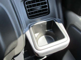 運転席で使用できるドリンクホルダーです。