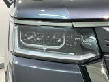 LEDヘッドライトは、点灯の瞬間から最大光量を発揮し、突然暗くなるトンネルなどでの安定感を高めます。