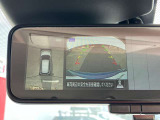 アラウンドビューモニターで空から見下ろしたような視点で、スムーズな駐車と安全確認をサポートしてくれます!運転の心強い味方です!