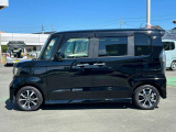 お車をお探しのお客様、ご購入までの流れや疑問点など一つ一つ丁寧にご説明させていただきます。 お客様にご納得頂ける一台を一緒にお探しさせて頂ますので、当店へお越しください。