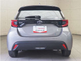 「中古車ハイブリッド保証」付き。ハイブリッド機構を無償で保証します。保証期間は、初度登録年月から10年目まで、またはロングラン保証が終わってから3年間。ただし累計走行距離が20万km以内です。