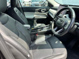 運転席内装です。