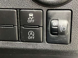 アイドリングストップ機能がついているので、停車時にエンジンを止めて燃料消費を抑えます。環境にもお財布に優しいですね♪