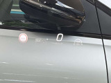 納車前整備は、メルセデスベンツ国際認定メカニックによる最新の検査ライン等の施設が充実した当社工場で入念に行います。メルセデス・ベンツの定める厳しい基準をクリアしたお車のみをご案内させて頂きます。