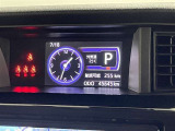 車両情報や燃費データを見やすく表示。