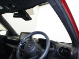 見通しのよいすっきりとした視界で、誰でも運転しやすいです。運転のしやすさは疲れにくさにも繋がりますよ♪
