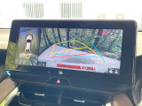 【パノラミックビューモニター】専用のカメラにより、上から見下ろしたような視点で360度クルマの周囲を確認することができます☆死角部分も確認しやすく、狭い場所での切り返しや駐車もスムーズに行えます。
