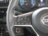 ステアリングスイッチ付きです。運転に集中できます。