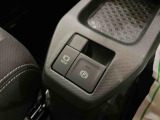 ご覧いただくタイミングによっては、掲載中の車両でも商談が入っていたり、更新・反映の時差があるため売約済みになっている場合がございます。