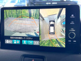 【マルチビューカメラシステム】専用のカメラにより、上から見下ろしたような視点で360度クルマの周囲を確認することができます☆死角部分も確認しやすく、狭い場所での切り返しや駐車もスムーズに行えます。