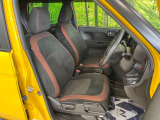 運転席シート廻りは使用感も少なく、良好な状態となっています。丁寧に使われていたことがよくわかりますね。