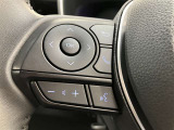 ステアリングスイッチ付き。前方から目を離すことなく操作することが可能です。