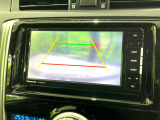 【バックカメラ】駐車時に後方がリアルタイム映像で確認できます。大型商業施設や立体駐車場での駐車時や、夜間のバック時に大活躍!運転スキルに関わらず、今や必須となった装備のひとつです!