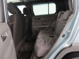ゆとりある広々とした車内空間は、ドライブを始め買い物やレジャーなど、幅広く活躍します。一人でもみんなとでもお出かけを楽しみましょう!