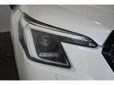 LEDヘッドライトで夜間の運転も安心です
