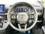 【ステアリングスイッチ】運転中、前方から目線をそらすことなく、オーディオ等の操作が可能な便利機能!安心&快適なドライブを演出してくれます♪