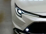 LEDヘッドライトです。デザイン性がよくとても明るいので、夜間の走行や悪天候でも安心です。しかも長寿命!
