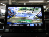バックカメラも勿論装備!駐車が苦手な方も安心して車庫入れしていただけますね♪