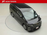 両側パワースライドドア付きだから、狭い駐車スペースなどでの乗り降りラクラク♪小さなお子さまのいるご家庭には嬉しい装備です。