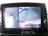 アラウンドビューモニター!空から見下ろしているかのような映像を映し出します。駐車時には安心ですよね♪
