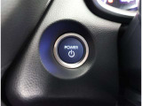 イモビライザー内蔵のスタートシステム。