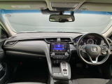 周囲が広く見わたせて運転しやすく室内も広々★
