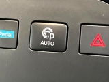 【駐車支援システム】駐車スペースを検知し、スムーズな駐車をアシスト。狭いスペースへの駐車など、駐車に自信の無い方におすすめの機能です♪