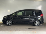 外装は目立つキズも無くとても綺麗な状態のお車です。内装も目立つ汚れやシミ気になる臭い等も無く内外装ともにコンディション良好なお車です。