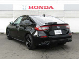 Honda認定中古車ディーラーだからこそ「安心」「信頼」「満足」のサービスをお届けいたします。サービスピットも完備しておりますので納車後の整備もお任せください。