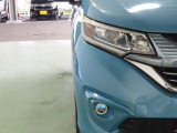 LEDヘッドライトは、点灯の瞬間から光量を発揮し、突然暗くなるトンネルなどでの安定感を高めます。