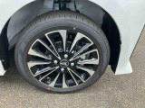 安全安心な走行のために、納車前には小さなクルマを知り尽くしたエキスパートが基本性能に関わる機能や状態を徹底的に点検しています。