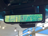 【デジタルインナーミラー】後席の大きな荷物や同乗者で後方が確認しづらい時でも安心!カメラが撮影した車両後方の映像をルームミラー内に表示。クリアな視界で状況の確認が可能です!