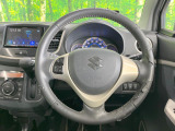 【純正革巻きステアリング】上質な革を使用することで、手にしっかり馴染みとても運転しやすいハンドルです♪