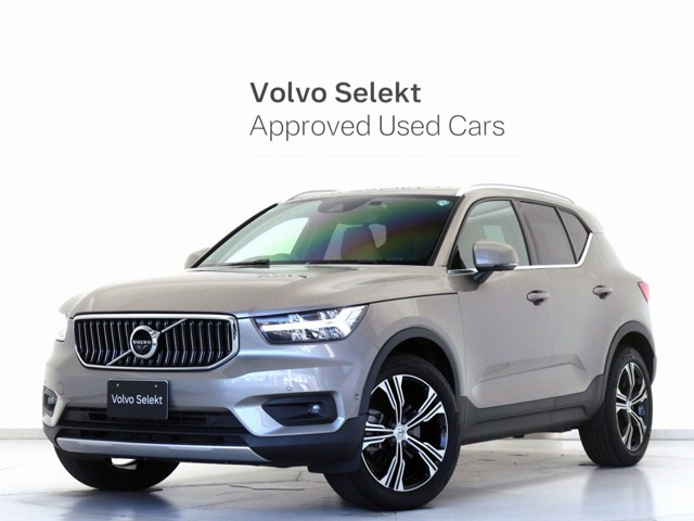 XC40 B4 AWD インスクリプション 4WD 