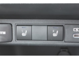 運転席と助手席にシートヒーターが付いています。