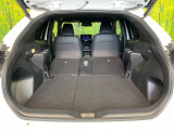 普段のお買い物や通勤、送迎等に十分な荷室スペースを確保しております。セカンドシートを倒すと、大きな荷物の積載も可能です♪