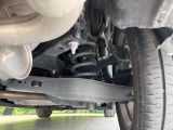 お車を安心してお乗りいただく為には、足回りの定期点検が欠かせません。サービスサポート(有償保証)では無料点検もご提供しており、安心のカーライフをお過ごしいただけるサポート体制が整っています。