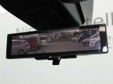 車両後方を映し出します・スマートルームミラー装備です。