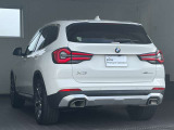 この度は弊社認定中古車をご覧いただき誠にありがとうございます。弊社はBMW 正規ディーラーですので遠方のお客様も安心してご購入下さい。ご不明な点がございましたらお気軽にお申し付けください。